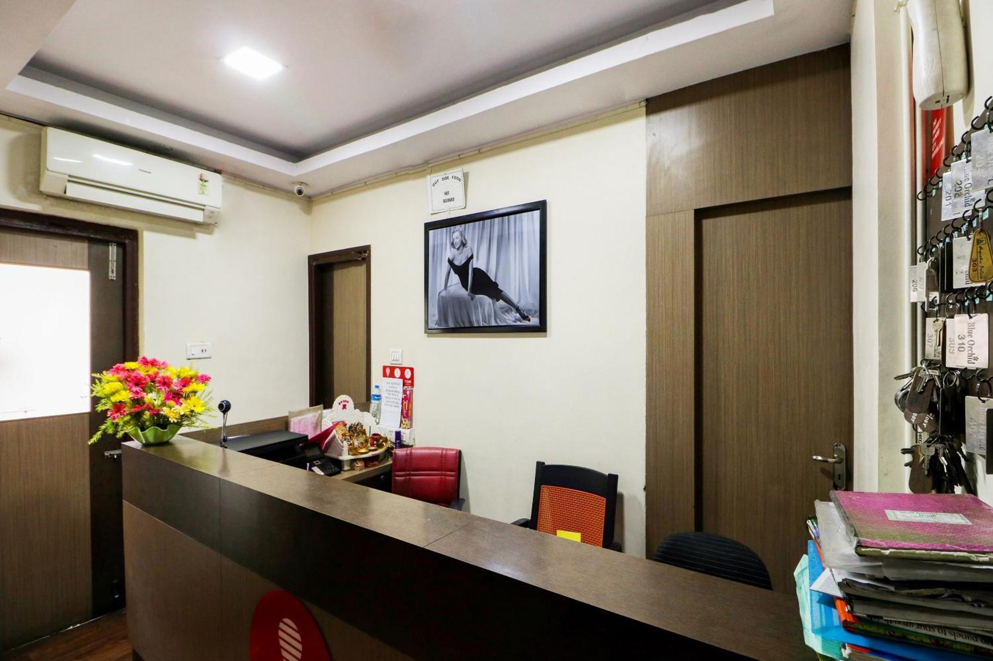 Oyo Flagship 1805 Hotel Star Delight Panchuria ภายนอก รูปภาพ